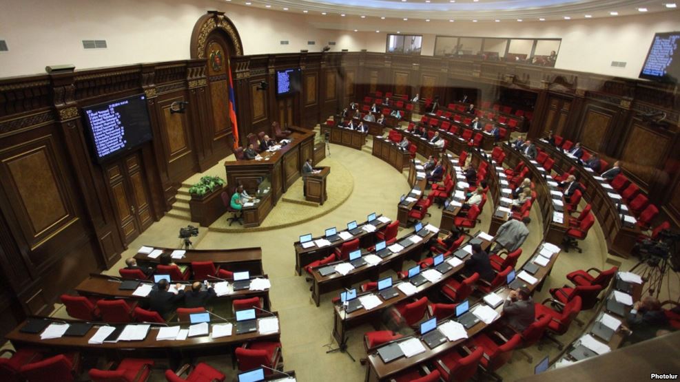 RA Government presented its program to the RA NA