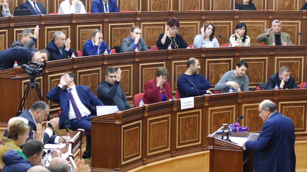 02180003.00_01_00_39.неподвижное изображение017