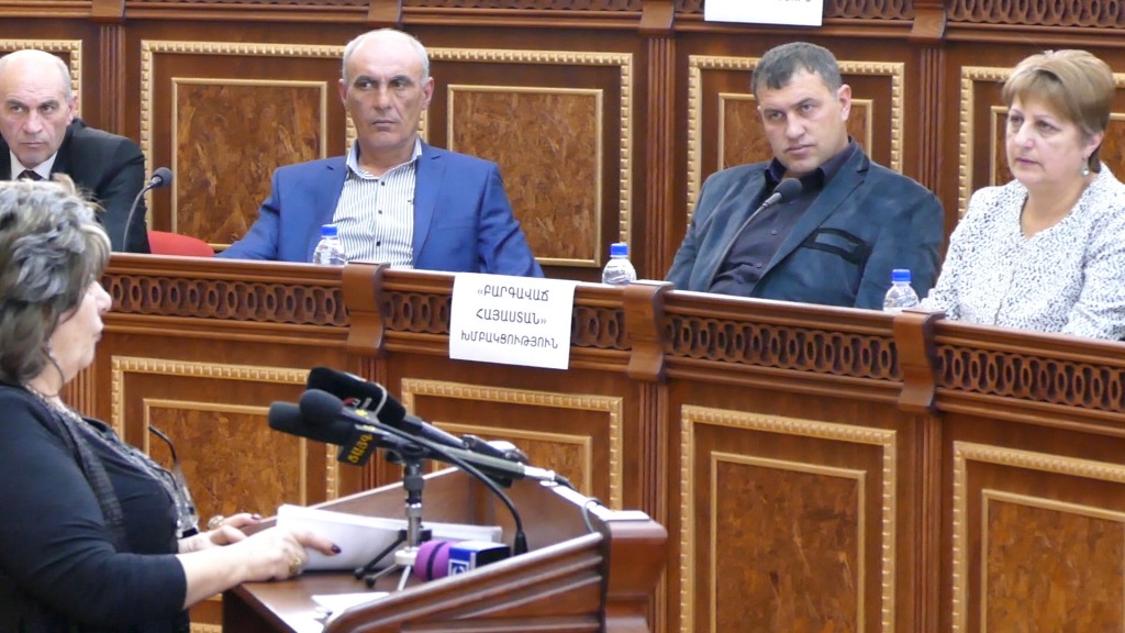 02180003.00_03_59_47.неподвижное изображение015