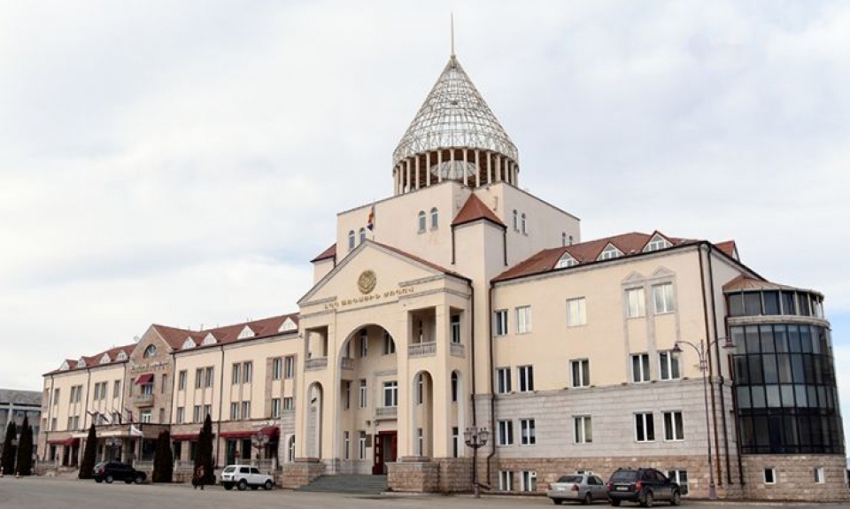 5f7a45a59d4ef654966634ab0d1feff2_L