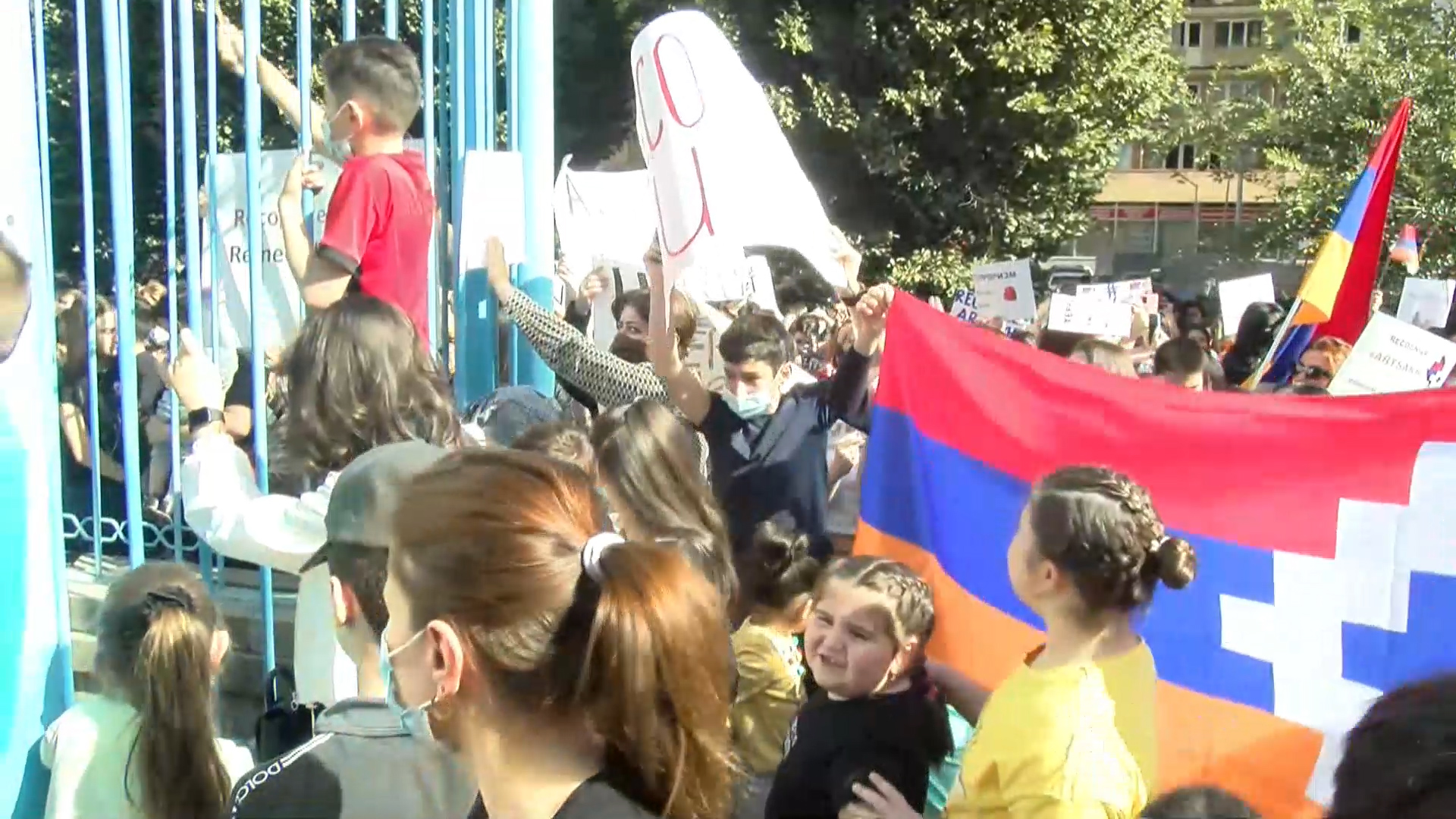 ARMENPRESS-19.10-19-октября-2020-01-05-36-00000.01_45_10_10.Still003
