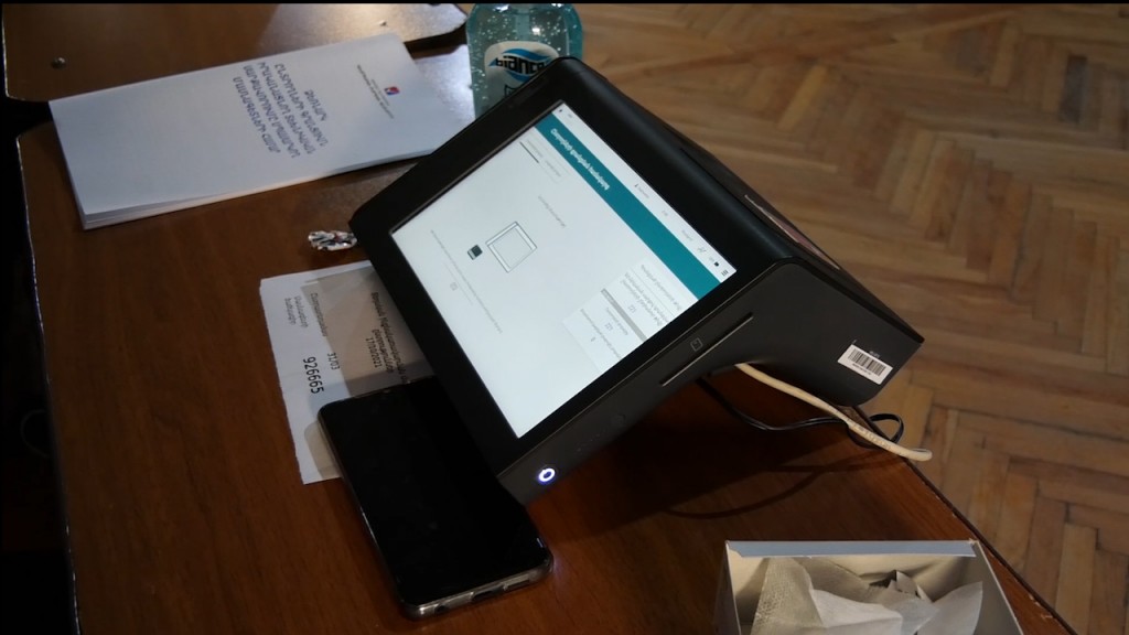 digital cloc.00_21_22_20.неподвижное изображение109