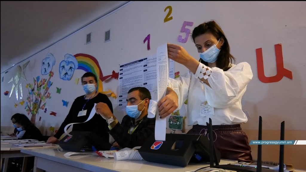 digital cloc.00_30_18_03.неподвижное изображение134