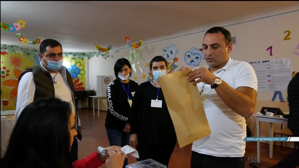 digital cloc.00_30_33_21.неподвижное изображение136