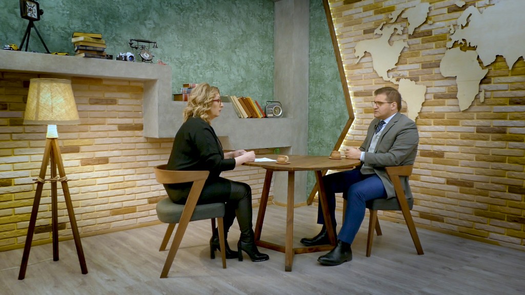 P1066608.00_55_09_01.неподвижное изображение048