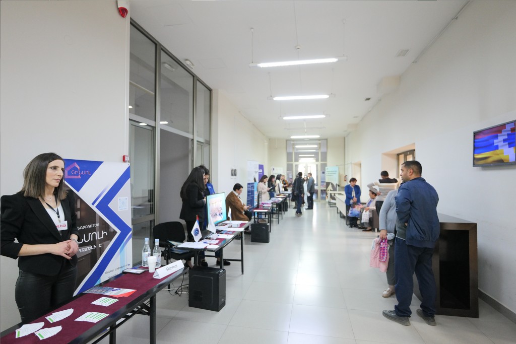 P1122392332