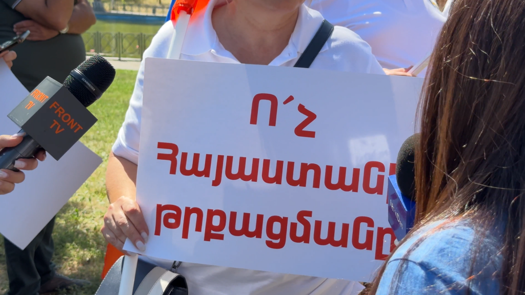 P1135395.00_03_20_38.неподвижное изображение010