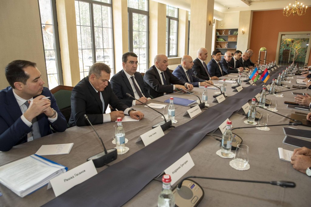 Armeni-Azernajian border line2